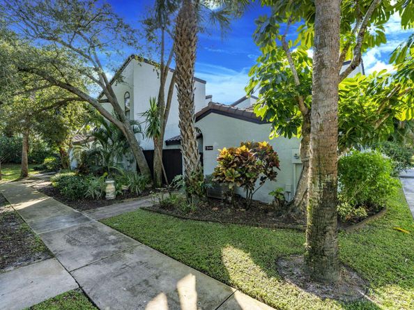 22362 Pineapple Walk Drive, Boca Raton FL 33433