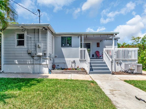 850 Green Street Street, West Palm Beach FL 33405