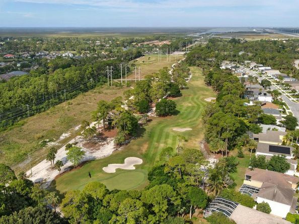 15032 Oak Chase Court, Wellington FL 33414