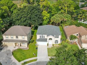 15032 Oak Chase Court, Wellington FL 33414