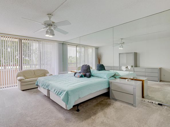 4770 Fountains Drive 302, Lake Worth FL 33467