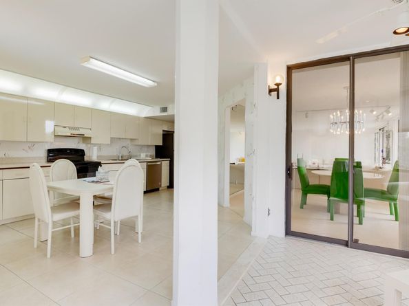 4770 Fountains Drive 302, Lake Worth FL 33467