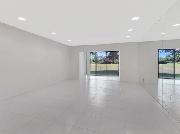 7956 Eastlake Drive E 16E, Boca Raton FL 33433