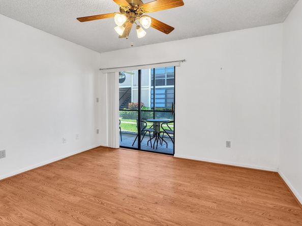 7717 Ashmont Cr 109, Tamarac FL 33321