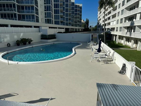 3570 S Ocean Boulevard 205, South Palm Beach FL 33480