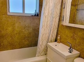 1401 NE 17th Way, Fort Lauderdale FL 33304