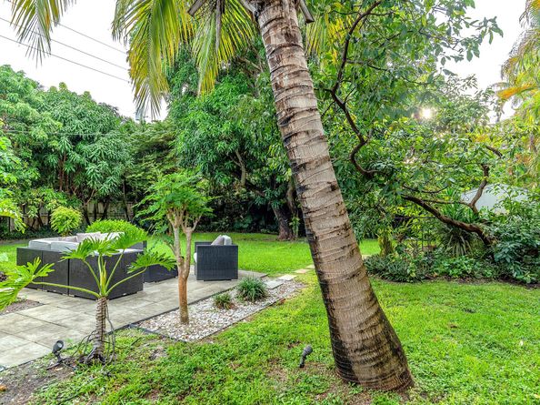 1401 NE 17th Way, Fort Lauderdale FL 33304
