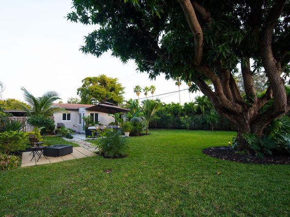 1401 NE 17th Way, Fort Lauderdale FL 33304