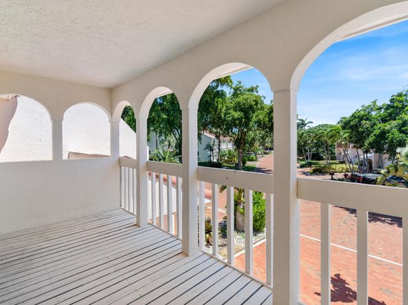 126 Harbor Circle Circle, Delray Beach FL 33483