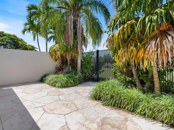 126 Harbor Circle Circle, Delray Beach FL 33483