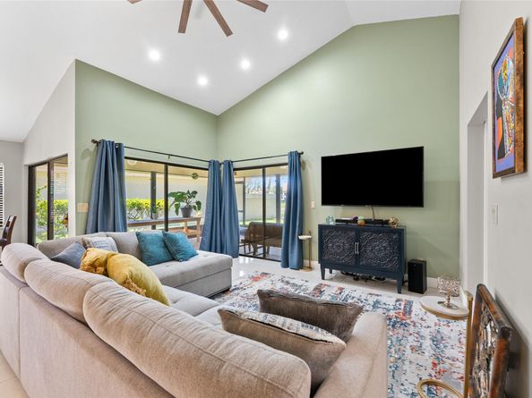 6803 Bitterbush Pl, Boynton Beach FL 33472