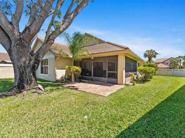6803 Bitterbush Pl, Boynton Beach FL 33472