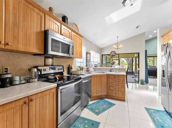 6803 Bitterbush Pl, Boynton Beach FL 33472