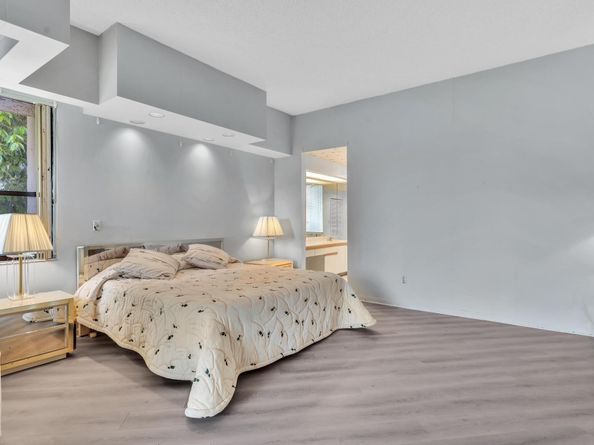 7472 La Paz Blvd #301 301, Boca Raton FL 33433