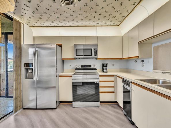 7472 La Paz Blvd #301 301, Boca Raton FL 33433