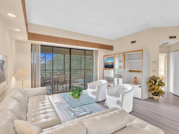 7472 La Paz Blvd #301 301, Boca Raton FL 33433