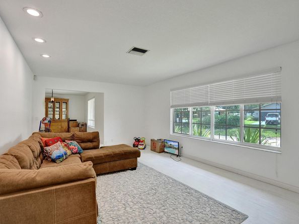 11140 NW 26th Dr, Coral Springs FL 33065