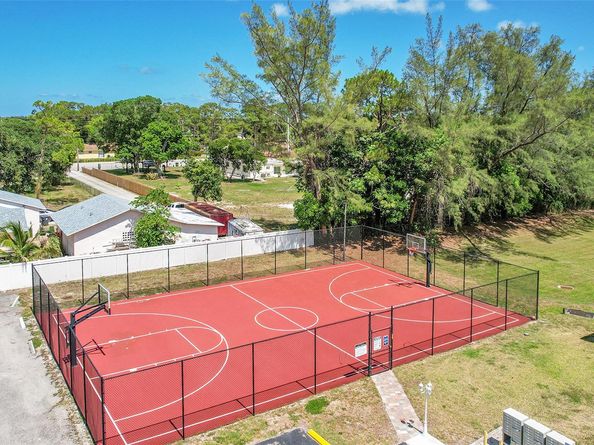 108 Baldwin Blvd, Lake Worth Beach FL 33463