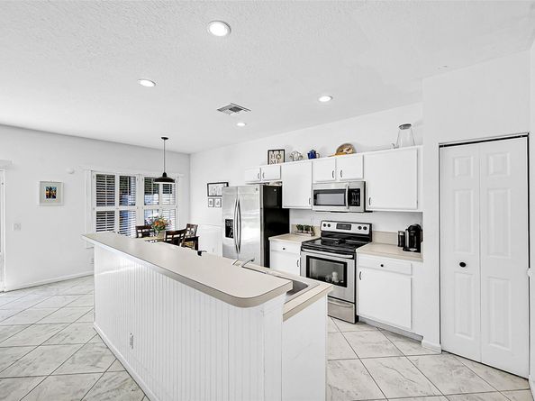 108 Baldwin Blvd, Lake Worth Beach FL 33463