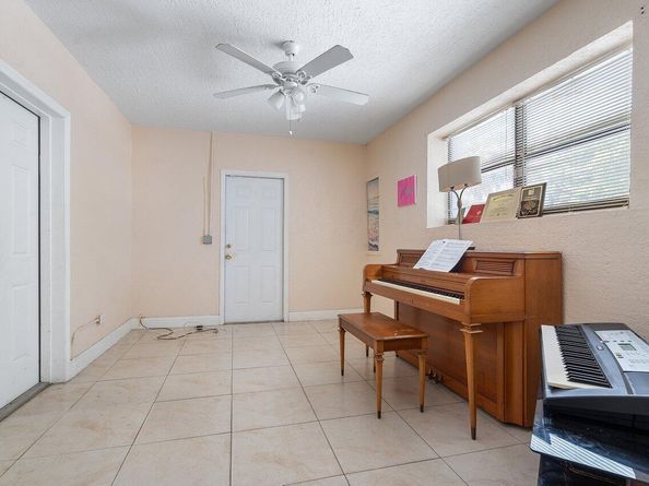 1209 N Australian Avenue, West Palm Beach FL 33401
