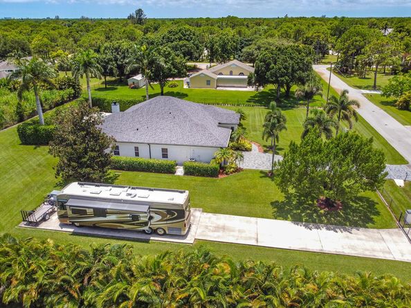 16142 76th Trail N, Palm Beach Gardens FL 33418