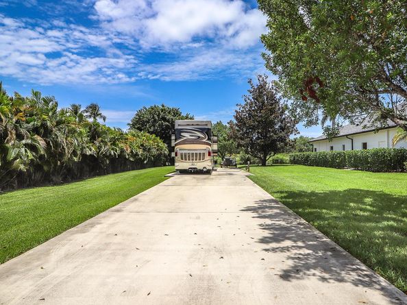 16142 76th Trail N, Palm Beach Gardens FL 33418