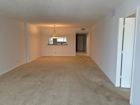 4725 Lucerne Lakes Boulevard 210, Lake Worth FL 33467