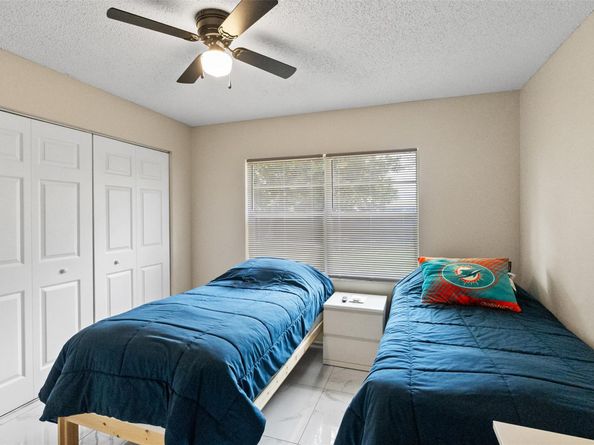 7924 SW 3rd Ct, North Lauderdale FL 33068