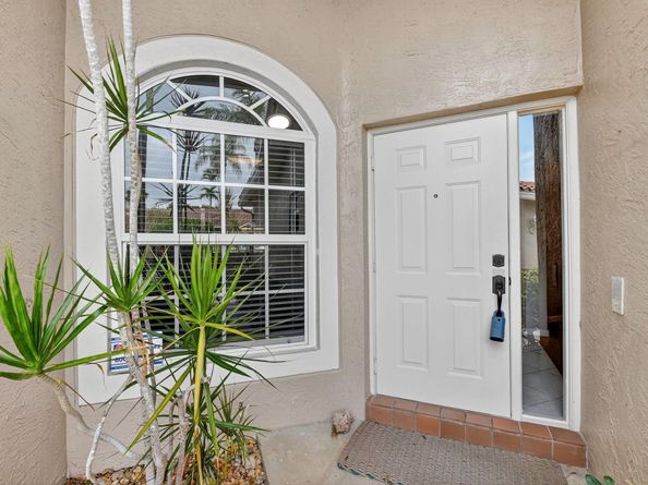 6135 Long Key Lane, Boynton Beach FL 33472