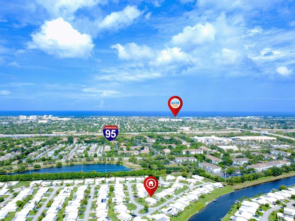 810 SW 8 Avenue, Boynton Beach FL 33426