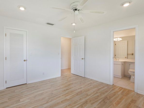810 SW 8 Avenue, Boynton Beach FL 33426