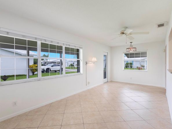 810 SW 8 Avenue, Boynton Beach FL 33426