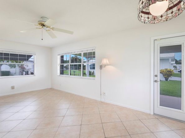 810 SW 8 Avenue, Boynton Beach FL 33426