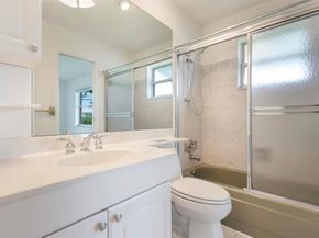 810 SW 8 Avenue, Boynton Beach FL 33426