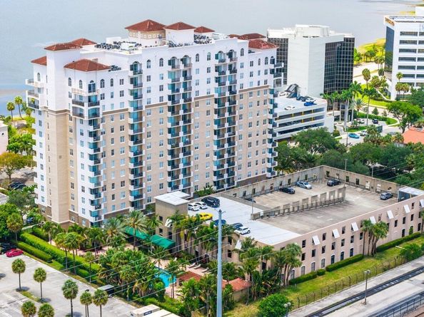 616 Clearwater Park Road 1206, West Palm Beach FL 33401