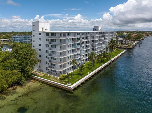 1536 SE 15th Ct 207, Deerfield Beach FL 33441