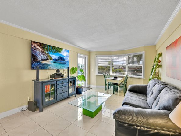 1536 SE 15th Ct 207, Deerfield Beach FL 33441