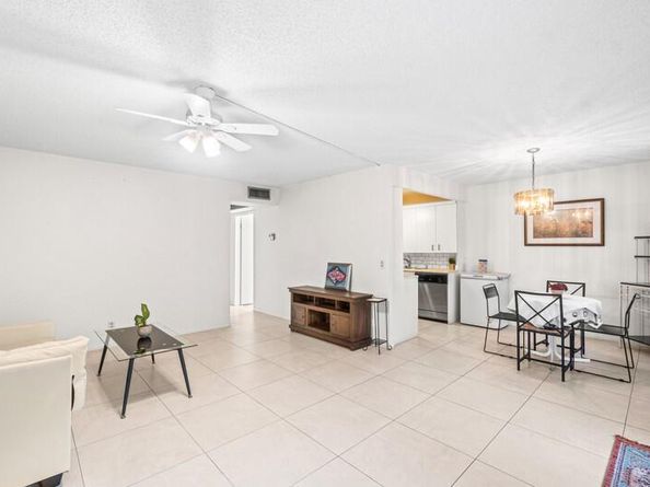 3051 Ainslie D, Boca Raton FL 33434