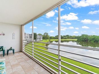 3051 Ainslie D