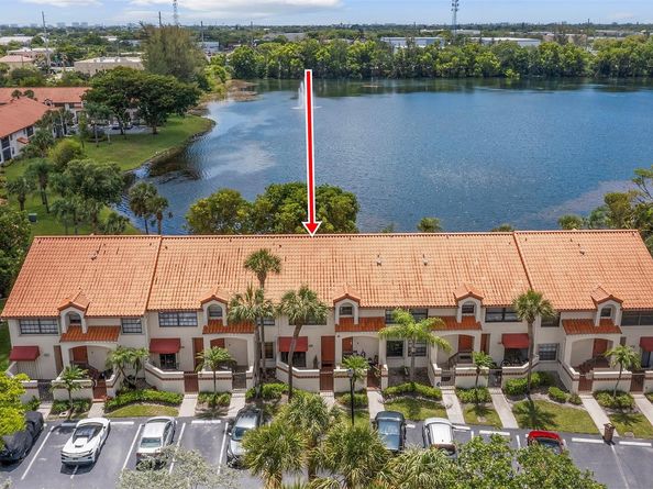 405 Liberty Ct 405, Deerfield Beach FL 33442