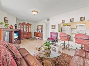 405 Liberty Ct 405, Deerfield Beach FL 33442