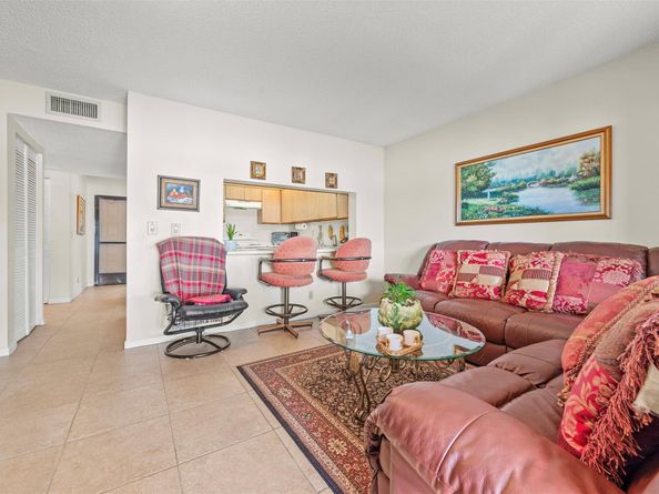 405 Liberty Ct 405, Deerfield Beach FL 33442