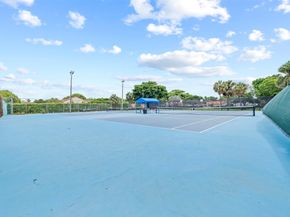 405 Liberty Ct 405, Deerfield Beach FL 33442