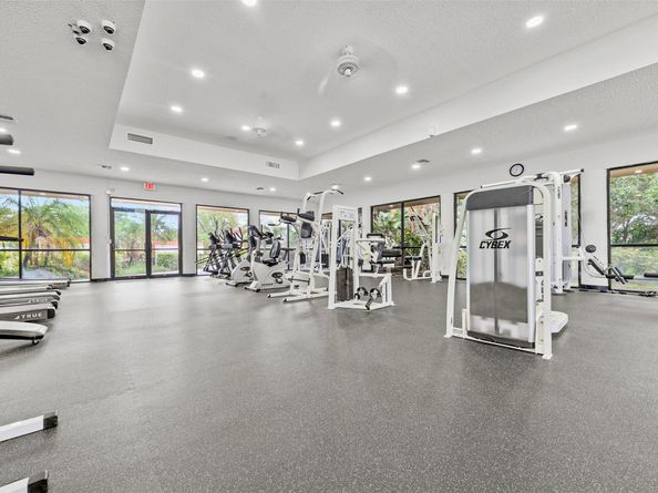 405 Liberty Ct 405, Deerfield Beach FL 33442