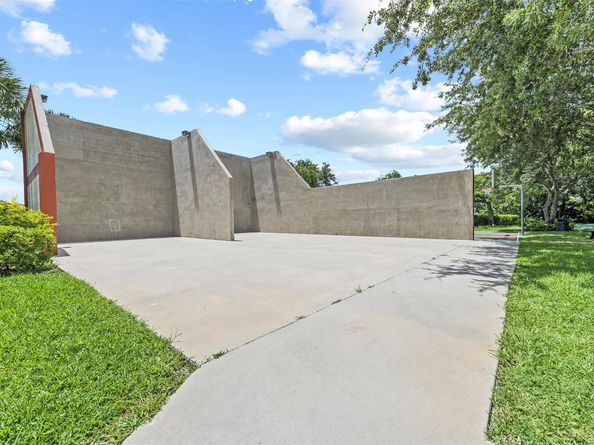 405 Liberty Ct 405, Deerfield Beach FL 33442