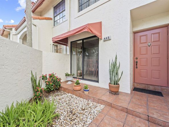 405 Liberty Ct 405, Deerfield Beach FL 33442