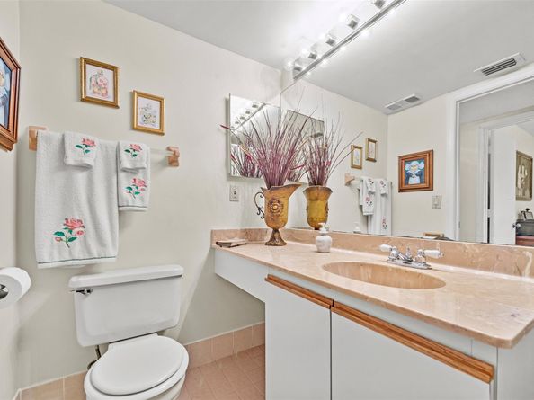 405 Liberty Ct 405, Deerfield Beach FL 33442