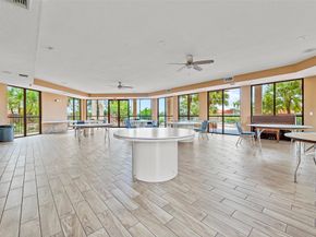 405 Liberty Ct 405, Deerfield Beach FL 33442