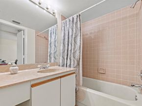 405 Liberty Ct 405, Deerfield Beach FL 33442