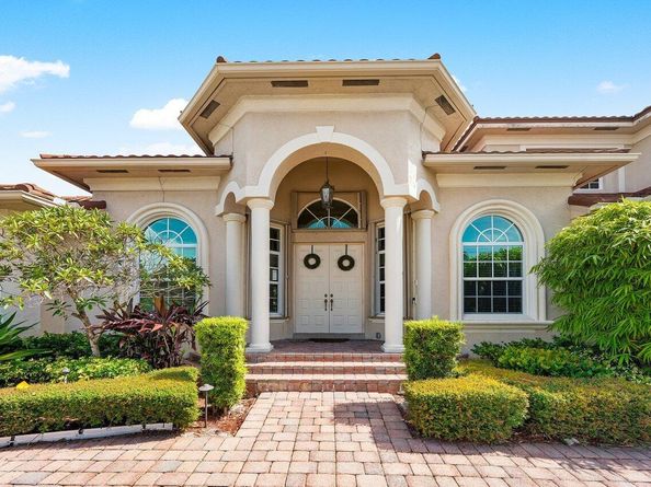 923 Hyacinth Drive, Delray Beach FL 33483